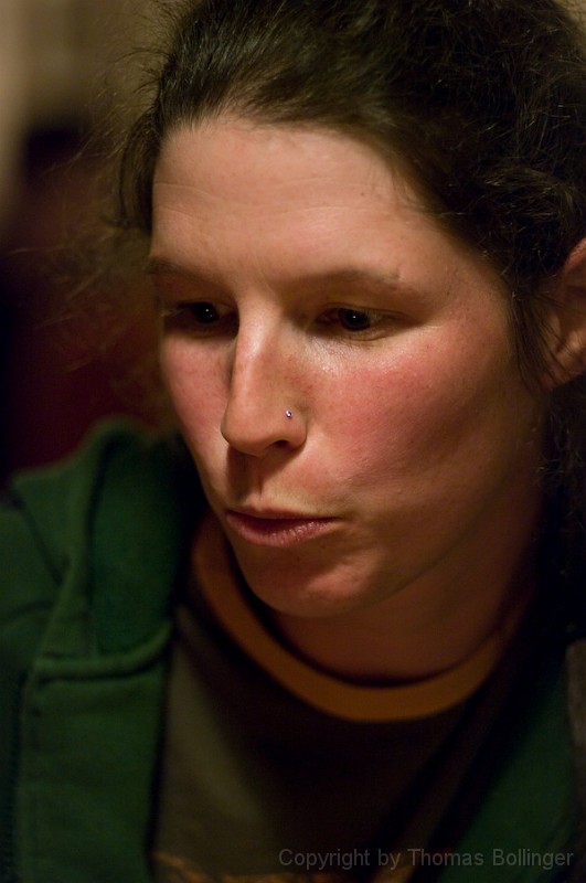 entw-0379.jpg - Die Pentax in der Hand von Radium 02 : Hulkmädchen (K20d-1600ASA)